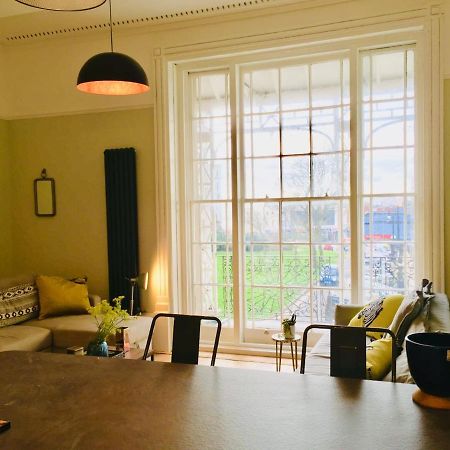 Grade 2 Listed Apartment In Heart Of Гастингс Экстерьер фото